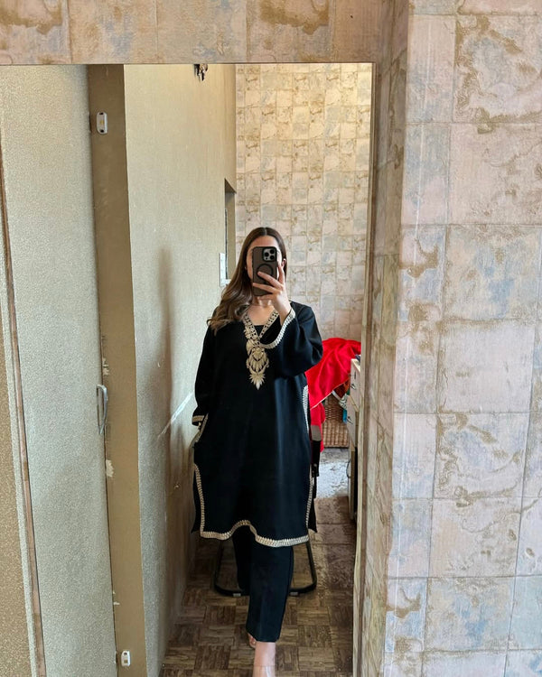 Pearl Black with Pockets